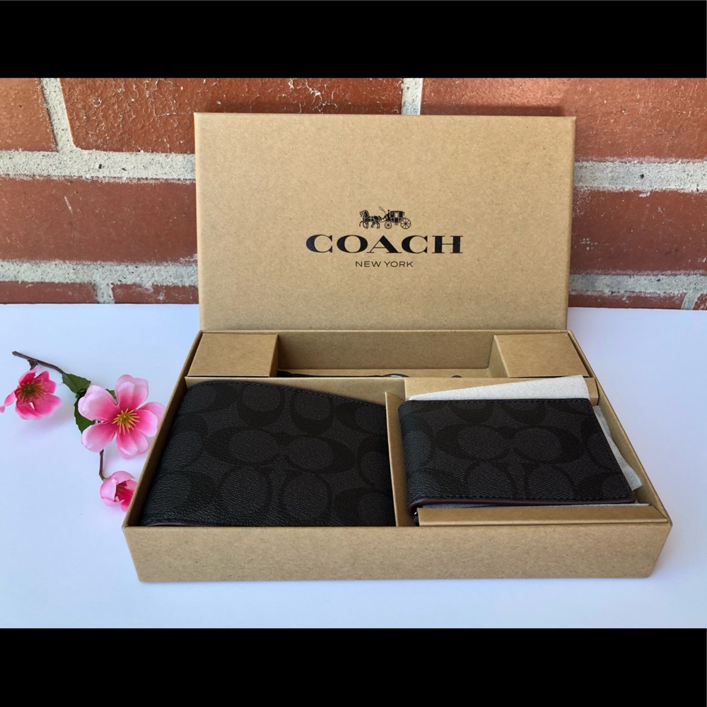 ✅❤️❎ Coach Men’s Wallet Gift Set in Signature - Picture 2 of 8